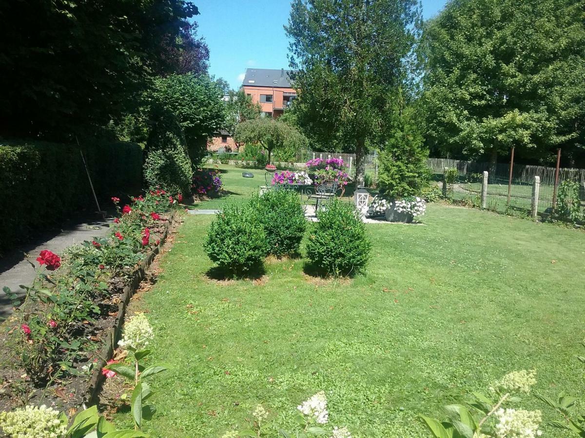 B&B Au Jardin Fleuri Marche-en-Famenne Luaran gambar